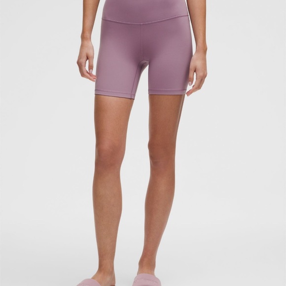 lululemon athletica Pants - Lululemon Dusty Mauve Wunder Train Shorts